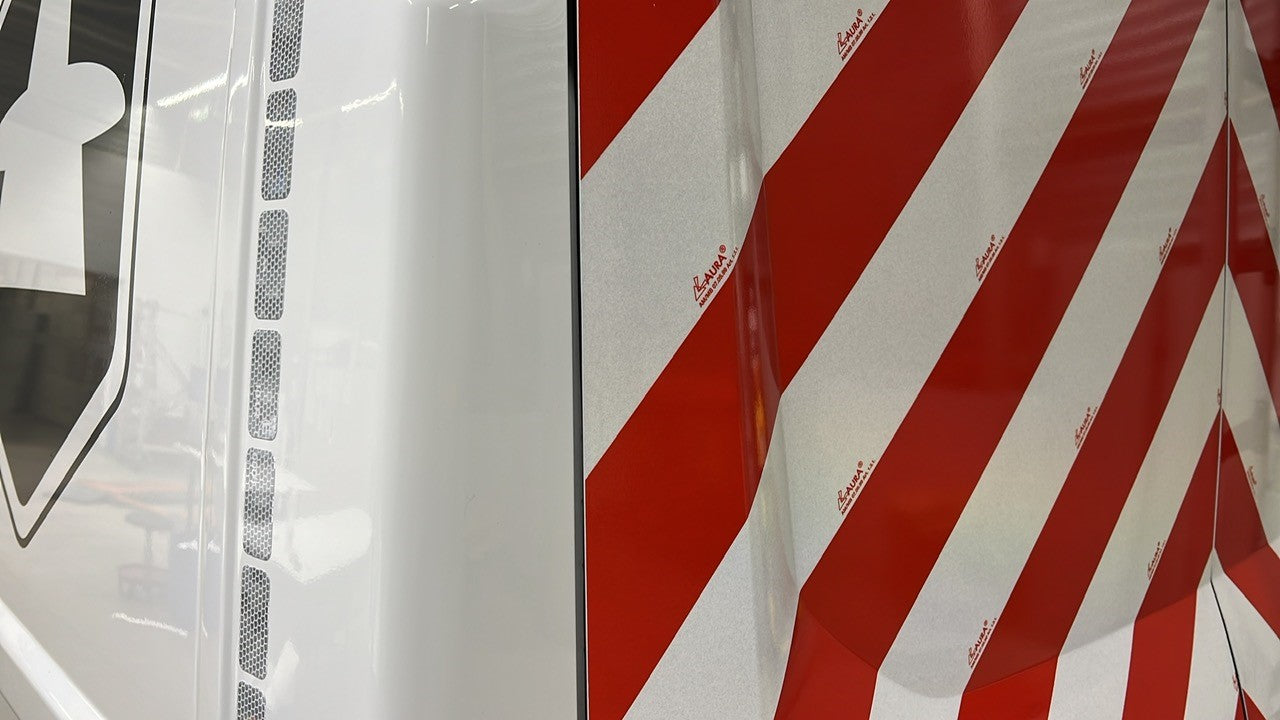 Reflecterende folie Chevron Rood/Wit rechtswijzend klasse 1