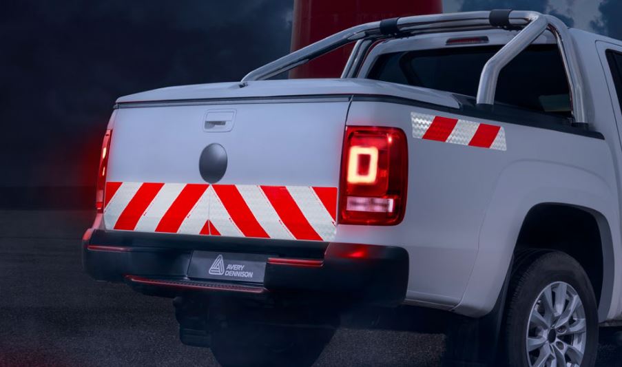 Industriemarkering rood/wit rechtswijzend 141 mm - Reflexfolie